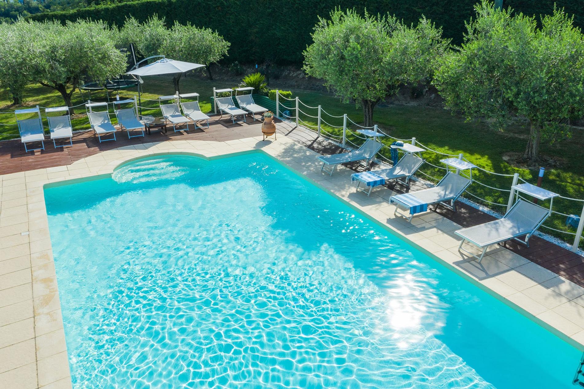 httpssecure.365villas.comgetimageuploadsconfigalessandrapropertygallery1420210810_043325jpg-4