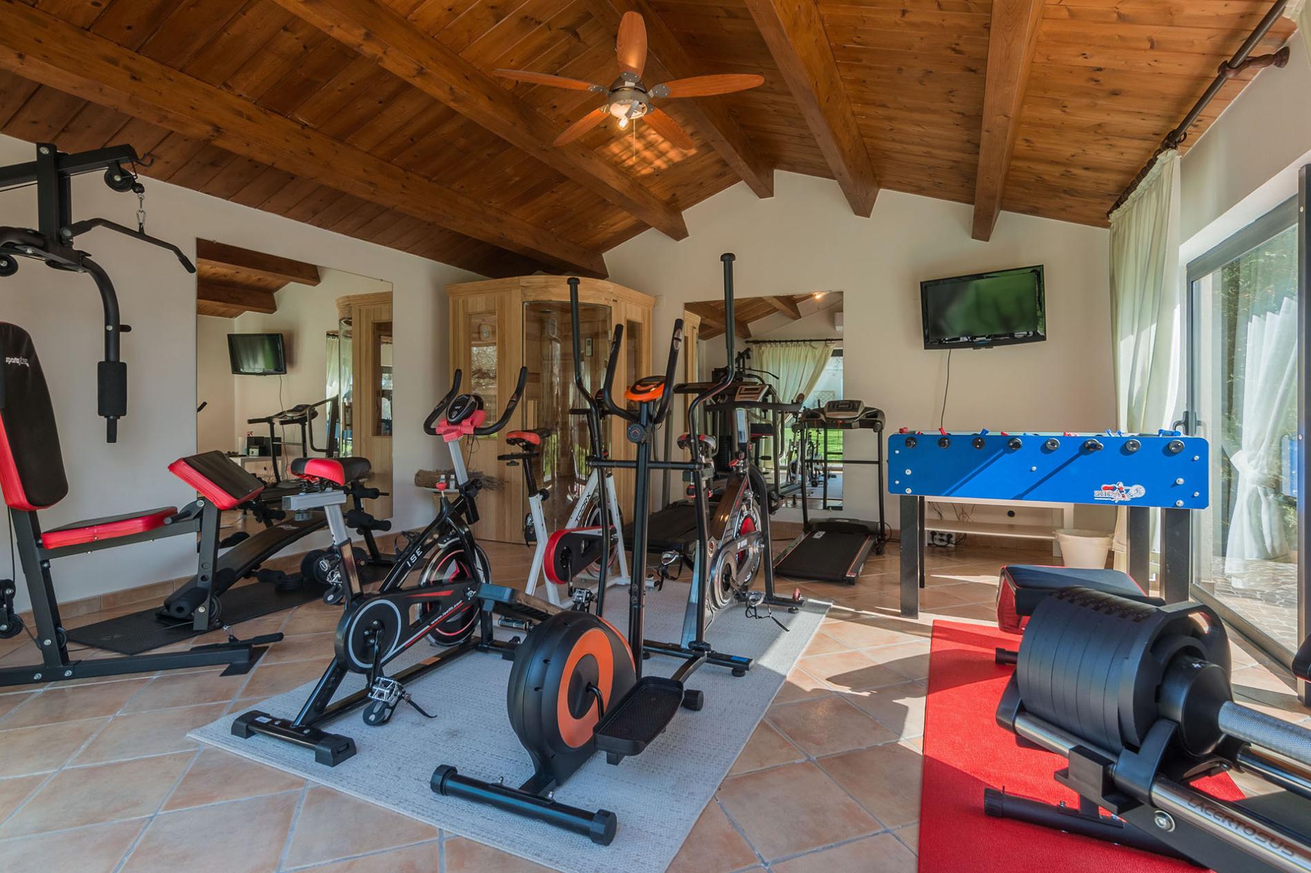 httpssecure.365villas.comgetimageuploadsconfigalessandrapropertygallery1420230612_053615jpg-4