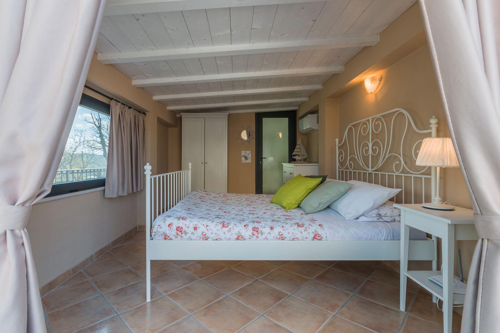 httpssecure.365villas.comgetimageuploadsconfigalessandrapropertygallery1420230612_054251jpg-1