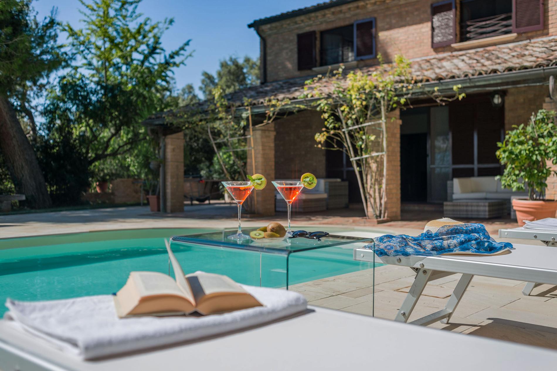 httpssecure.365villas.comgetimageuploadsconfigalessandrapropertygallery19920221003_070410jpg-1