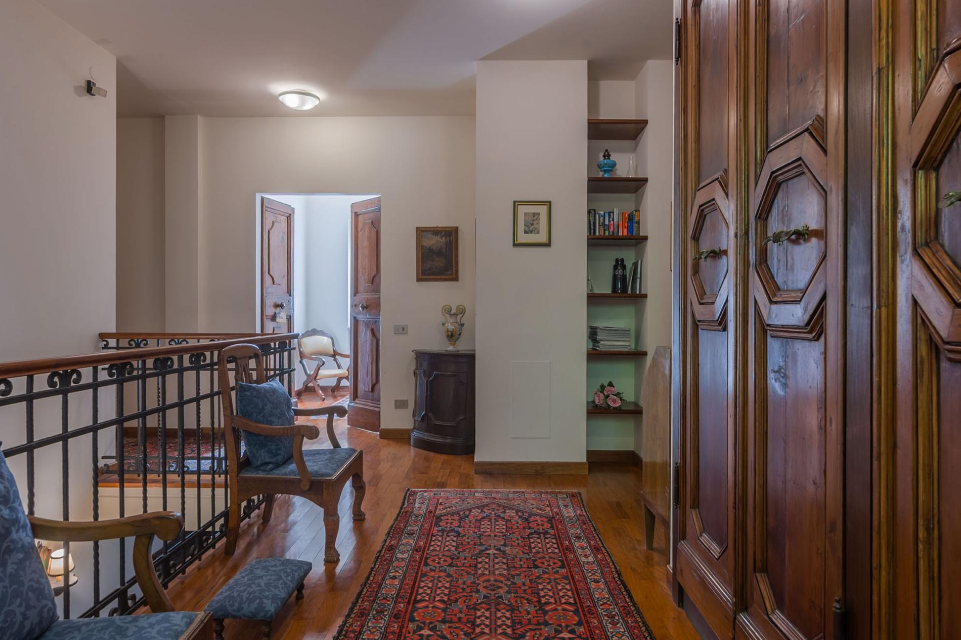 httpssecure.365villas.comgetimageuploadsconfigalessandrapropertygallery19920221003_070722jpg