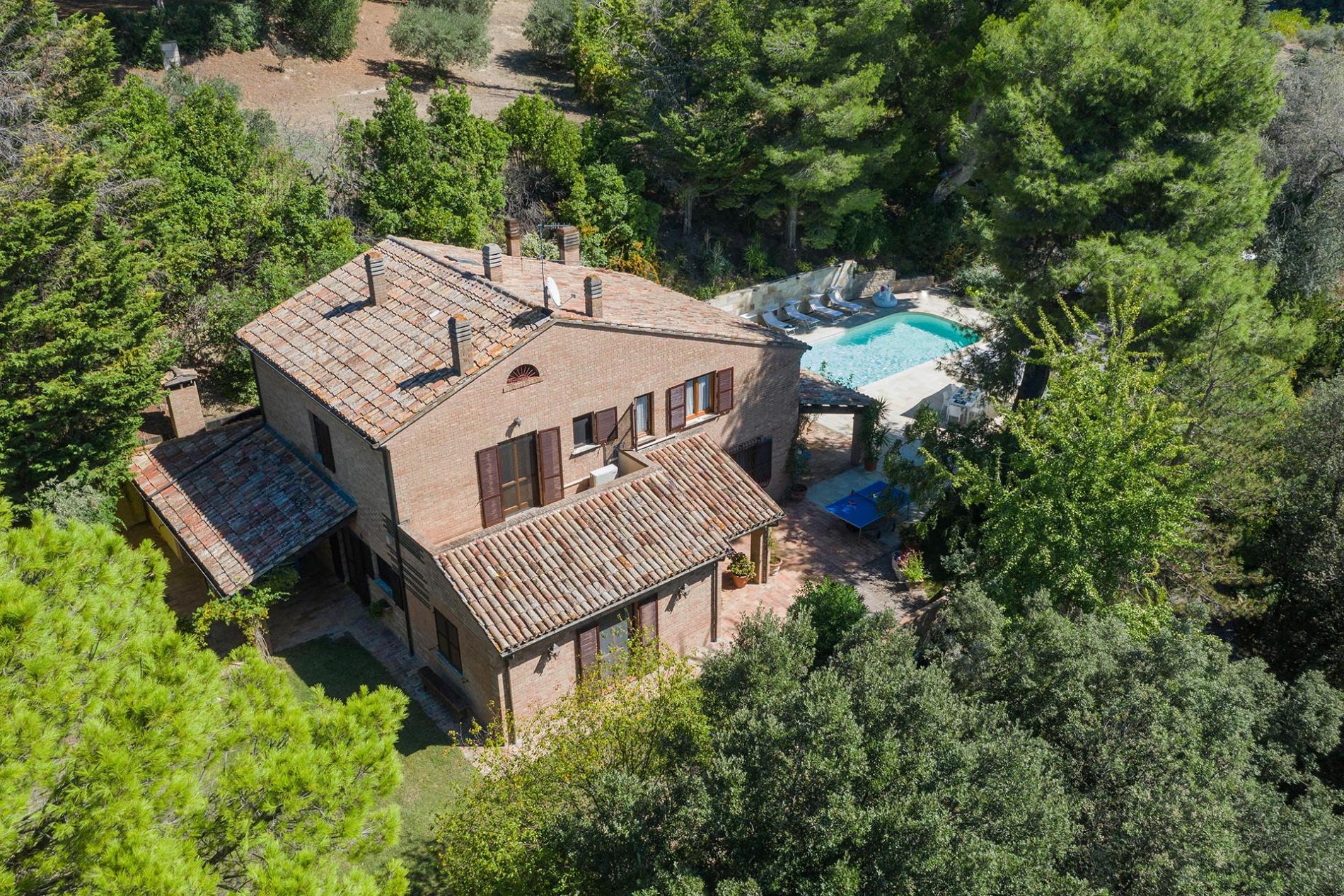 httpssecure.365villas.comgetimageuploadsconfigalessandrapropertygallery19920221003_070733jpg