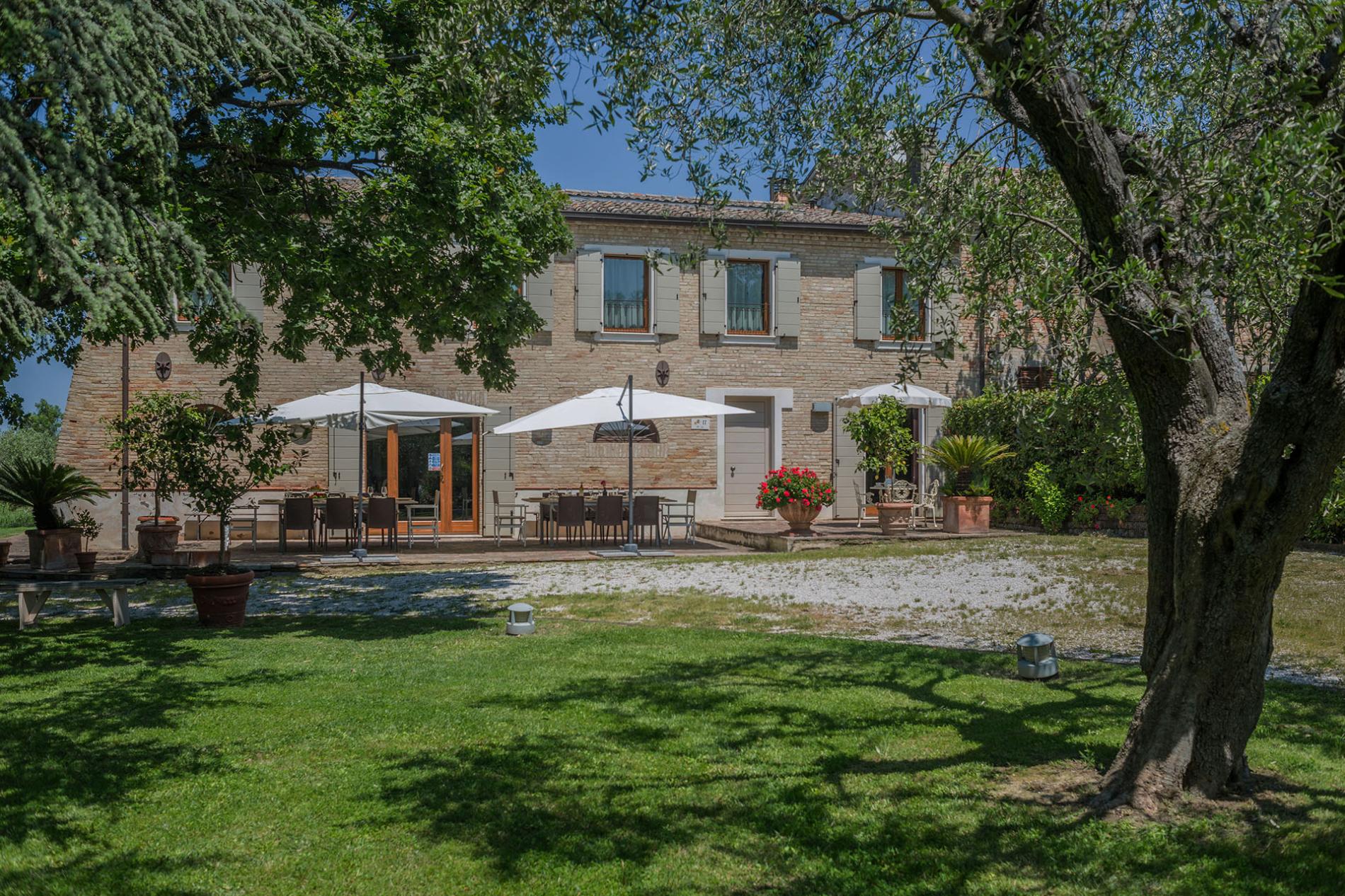 httpssecure.365villas.comgetimageuploadsconfigalessandrapropertygallery20420230531_095209jpg-2