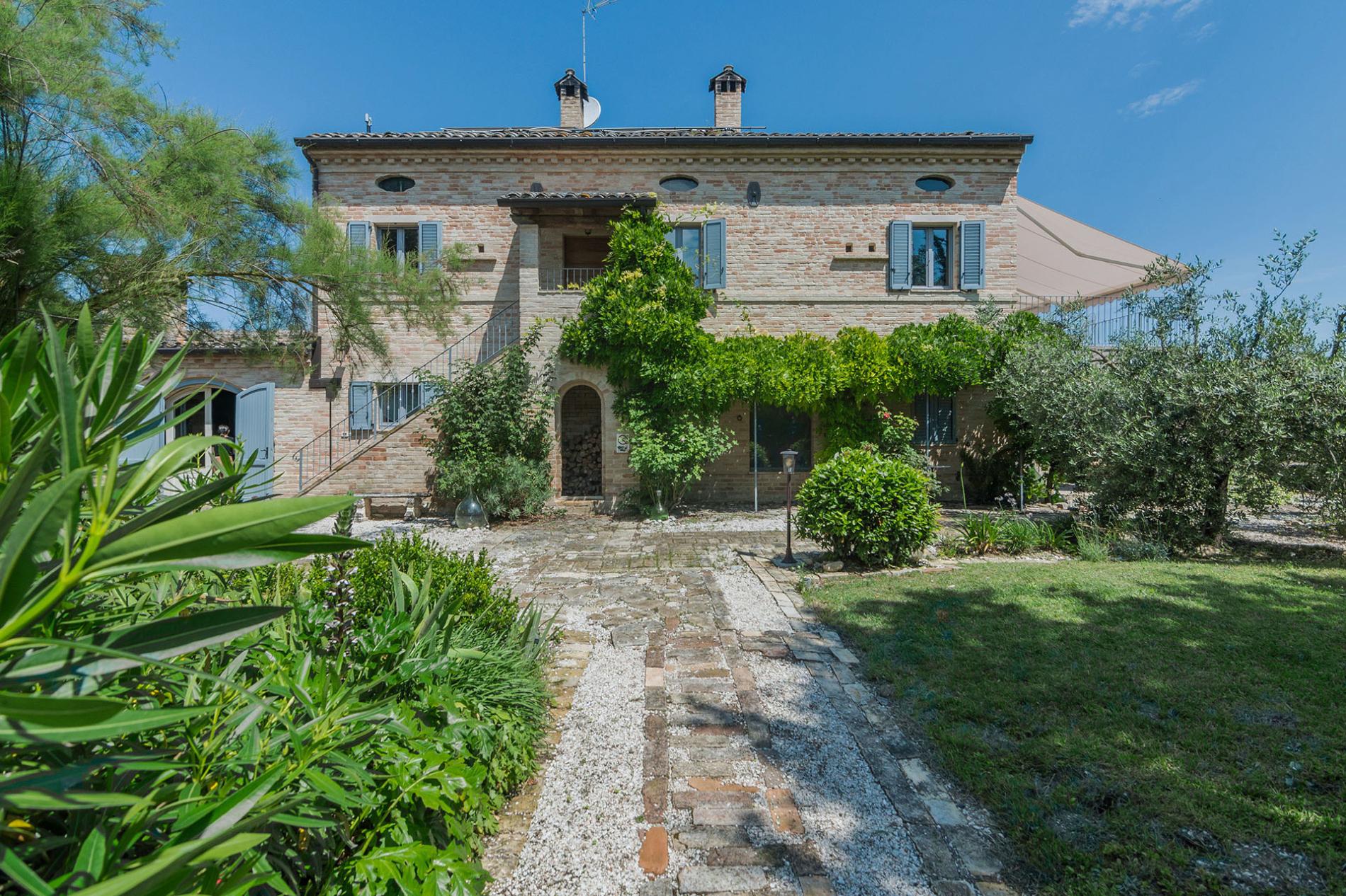 httpssecure.365villas.comgetimageuploadsconfigalessandrapropertygallery20620230707_082832_8946jpg-1