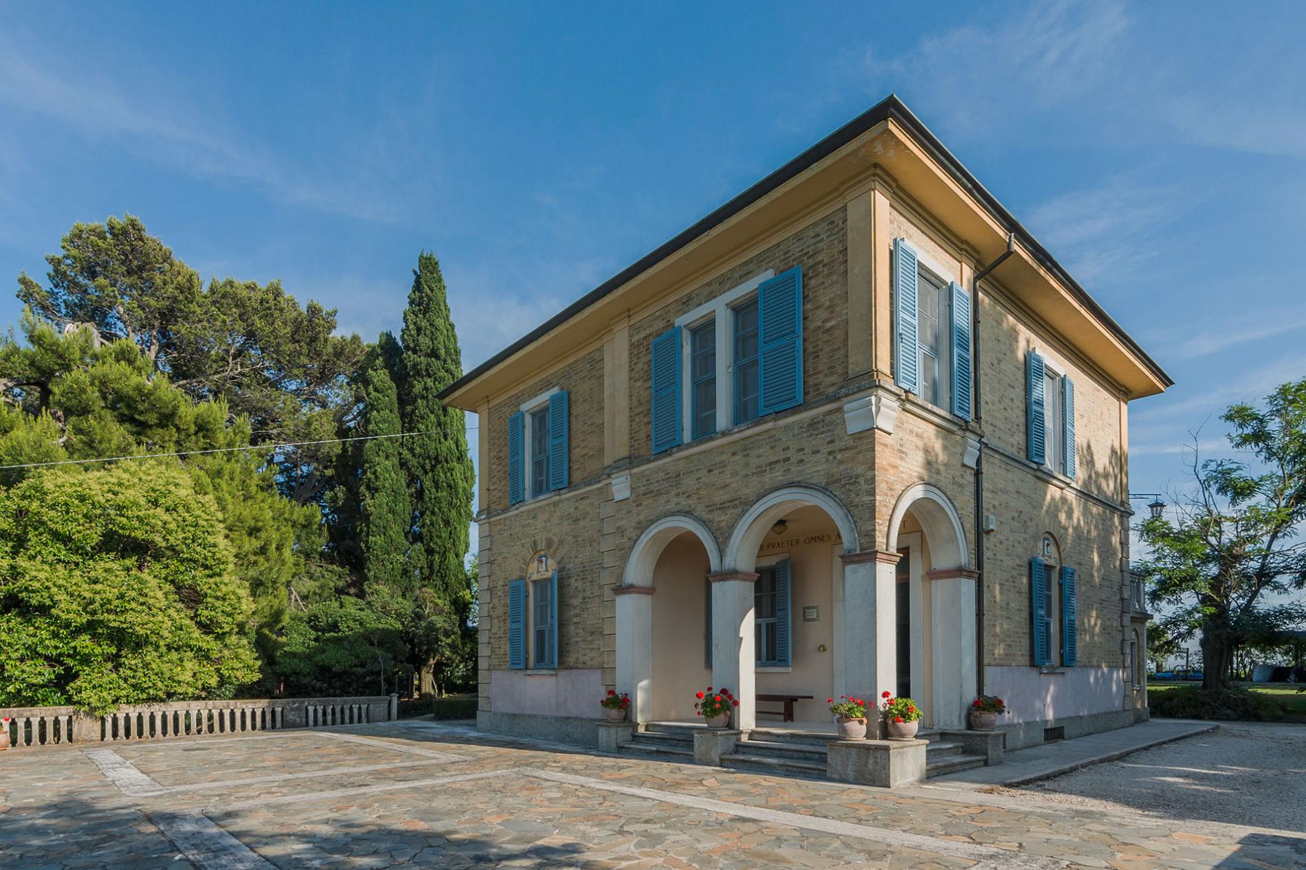 httpssecure.365villas.comgetimageuploadsconfigalessandrapropertygallery21020230814_084024_5193jpg-3