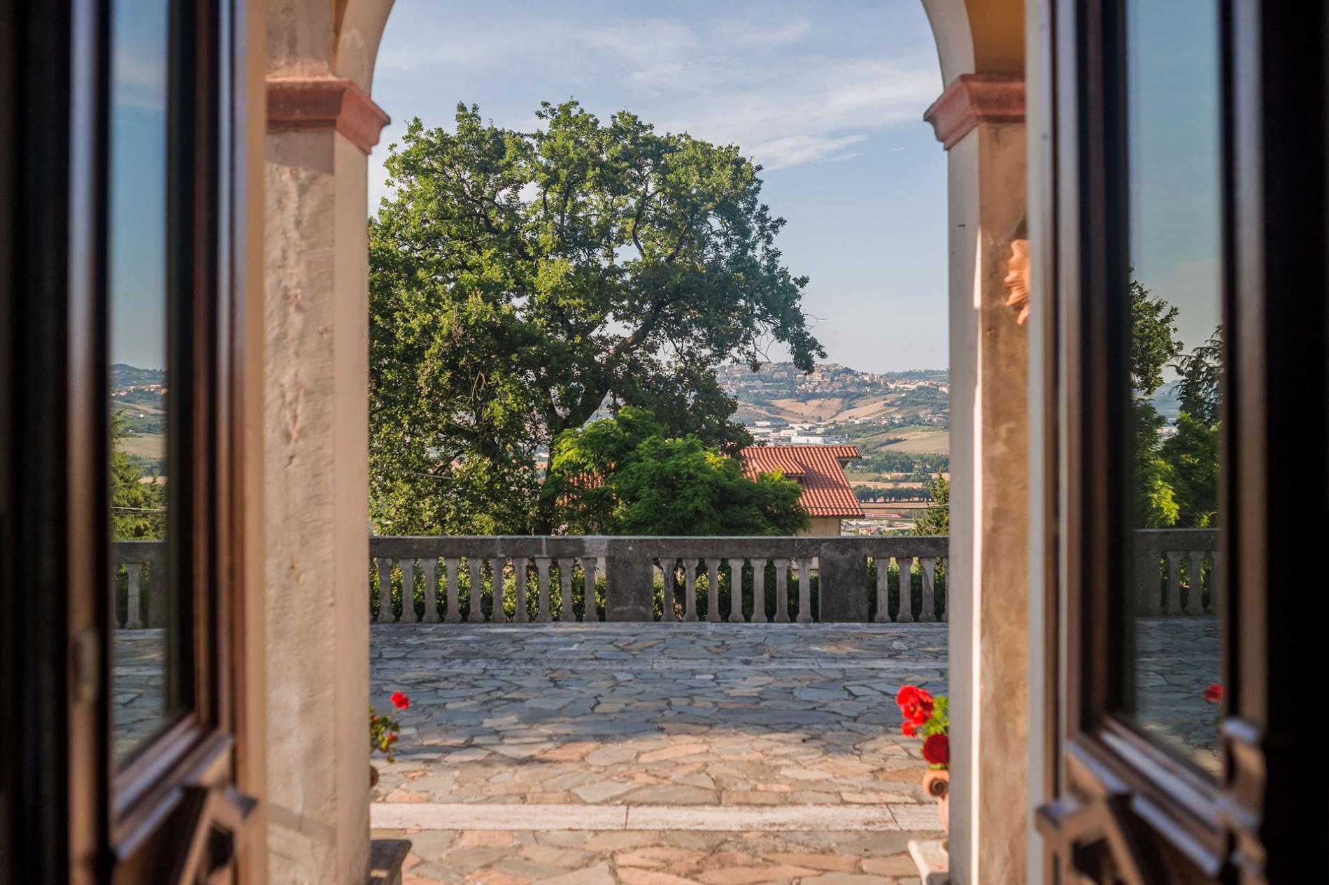 httpssecure.365villas.comgetimageuploadsconfigalessandrapropertygallery21020230814_084110_1879jpg-1