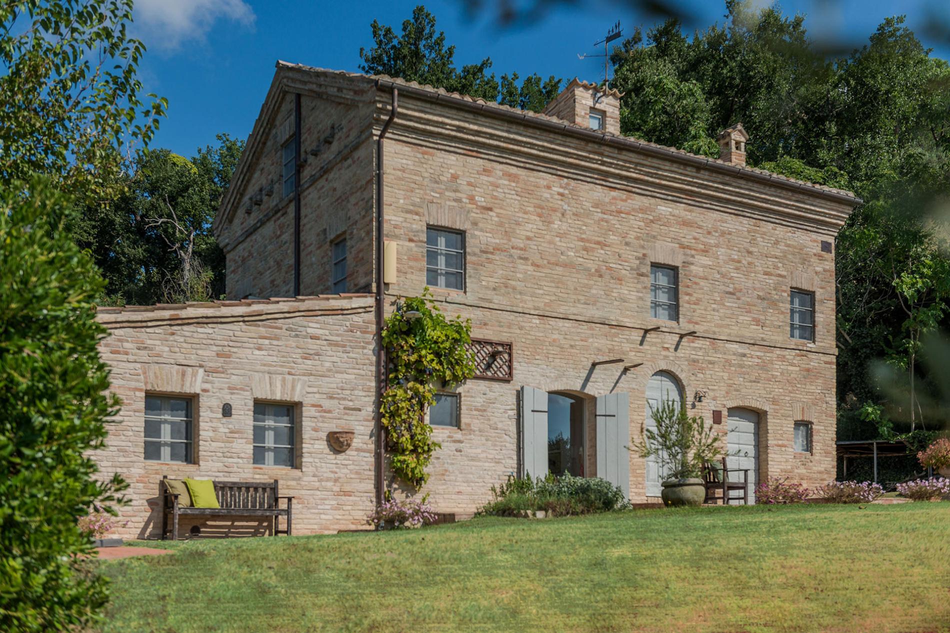 httpssecure.365villas.comgetimageuploadsconfigalessandrapropertygallery21120230914_060110_7539jpg-12