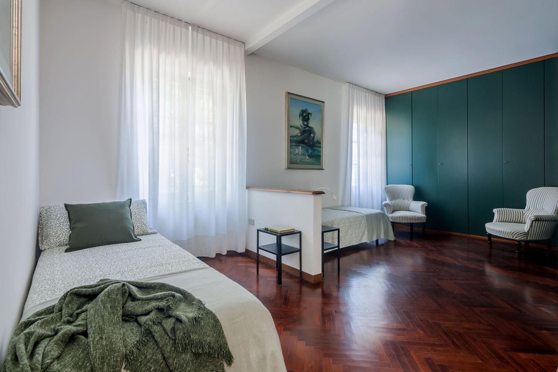 httpssecure.365villas.comgetimageuploadsconfigalessandrapropertygallery21220230920_055021_8073jpg-1