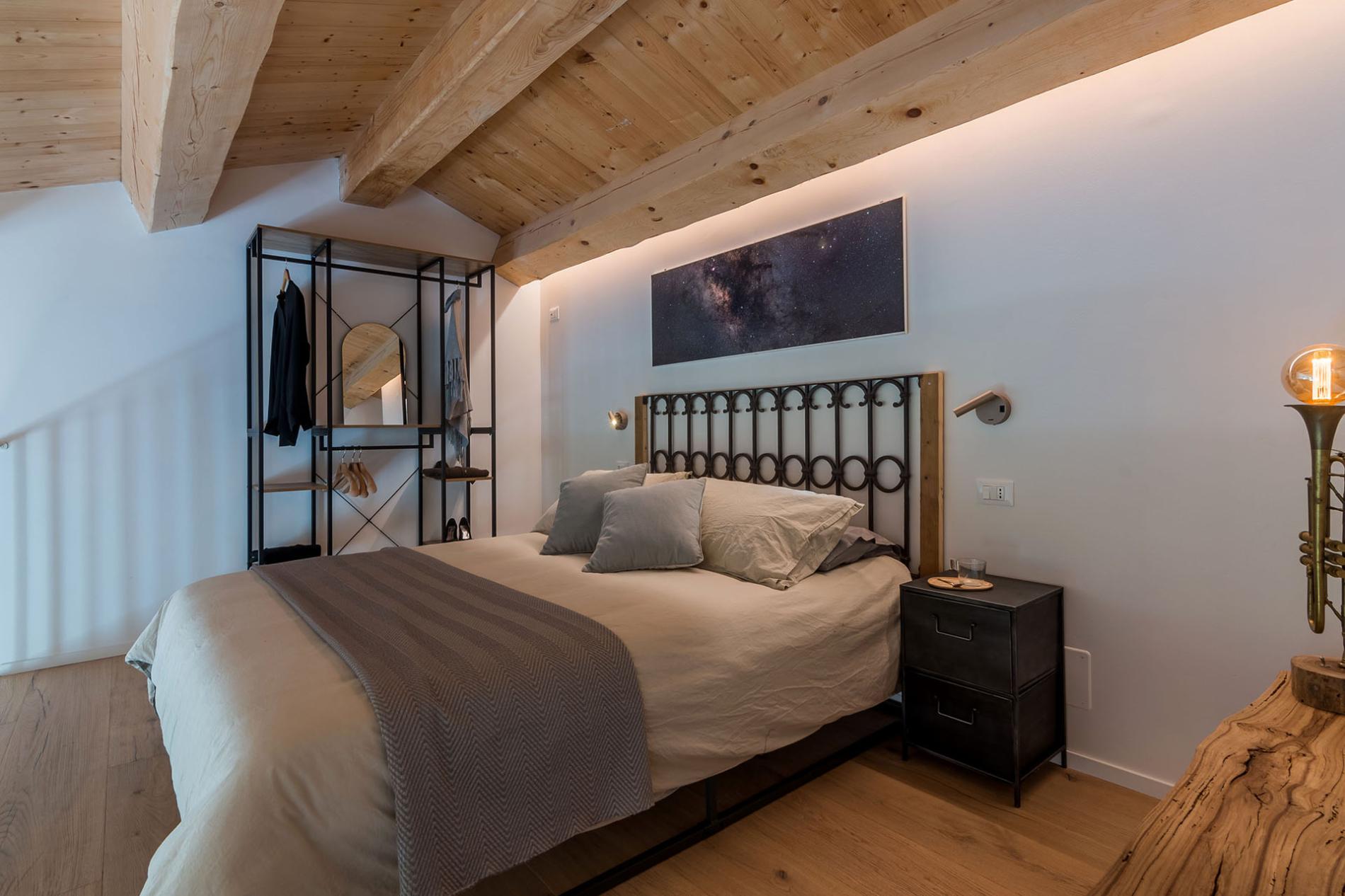 httpssecure.365villas.comgetimageuploadsconfigalessandrapropertygallery21520240206_023142_5694jpg-12