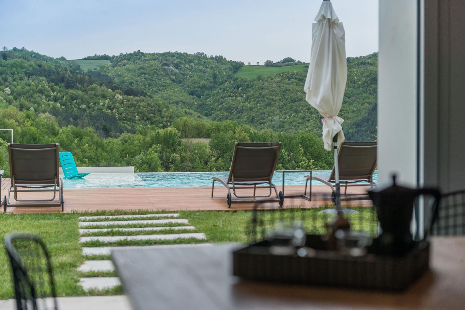 httpssecure.365villas.comgetimageuploadsconfigalessandrapropertygallery21520240415_123702_5561jpg-6