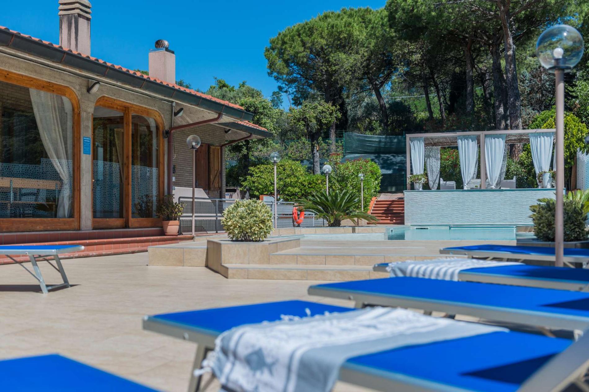 httpssecure.365villas.comgetimageuploadsconfigalessandrapropertygallery21620240617_060116_8035jpg