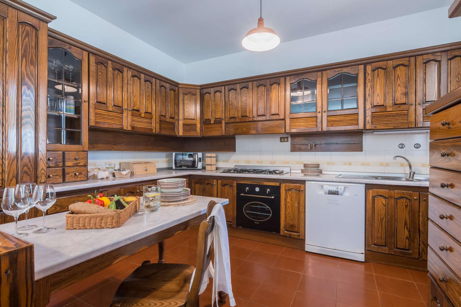 httpssecure.365villas.comgetimageuploadsconfigalessandrapropertygallery21620240617_060136_8923jpg