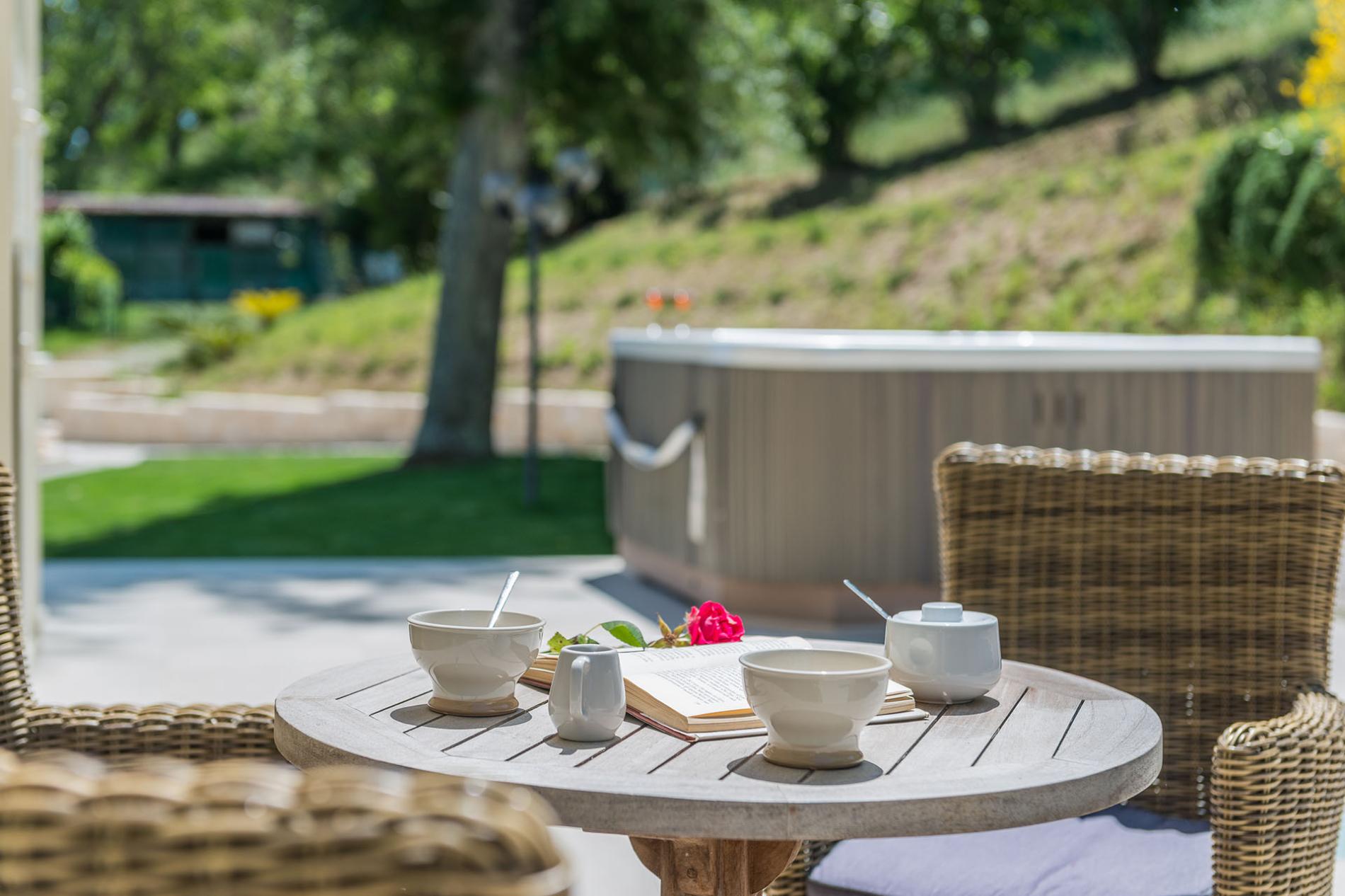 httpssecure.365villas.comgetimageuploadsconfigalessandrapropertygallery22720250626_132426_1070jpg