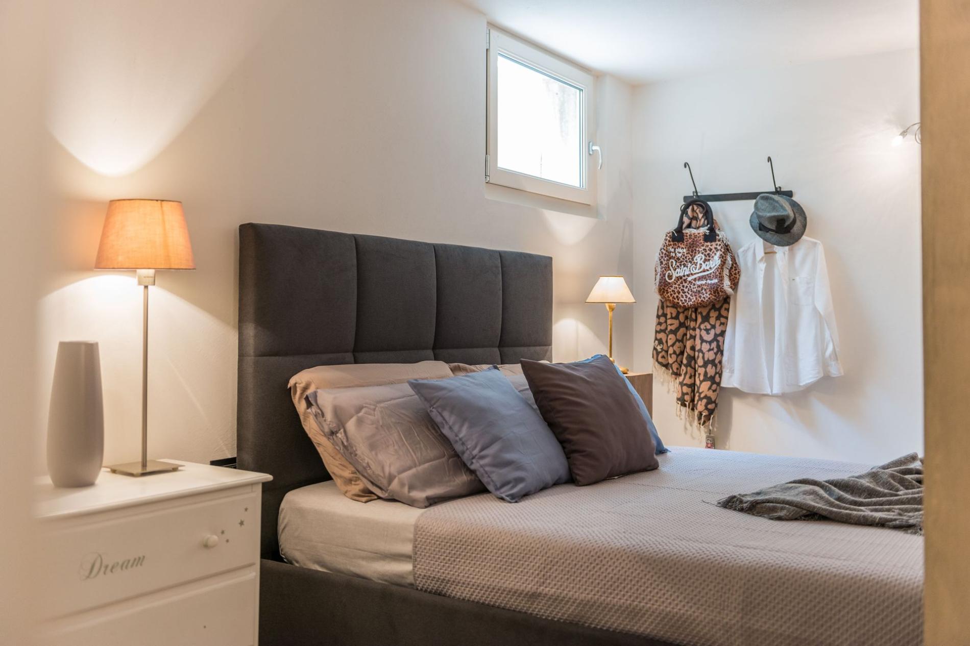 httpssecure.365villas.comgetimageuploadsconfigalessandrapropertygallery22820250807_021553_5257jpg-1