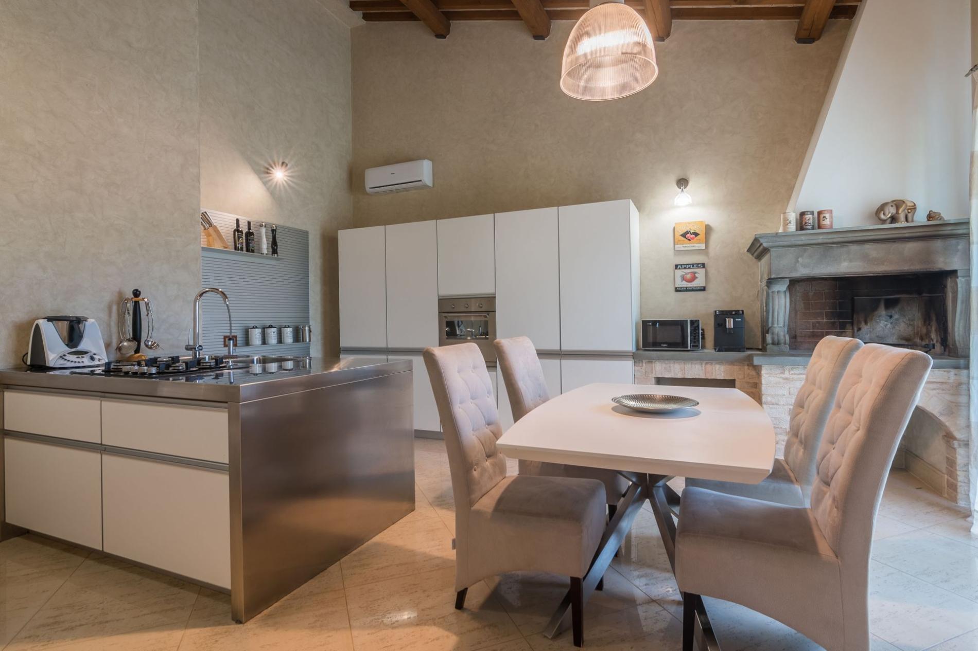 httpssecure.365villas.comgetimageuploadsconfigalessandrapropertygallery22820250807_021614_9727jpg-1