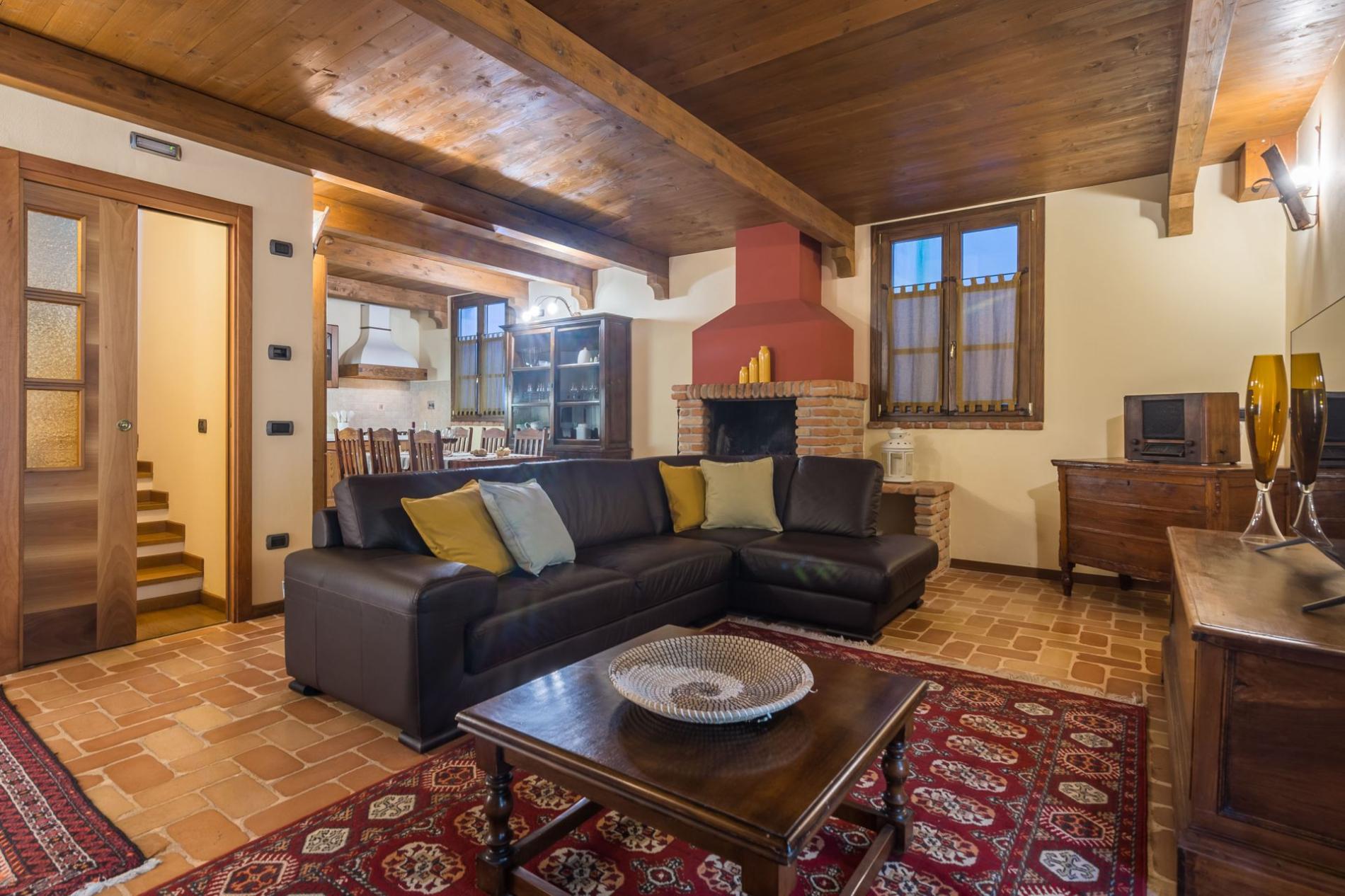 httpssecure.365villas.comgetimageuploadsconfigalessandrapropertygallery23020250705_053032_1608jpg