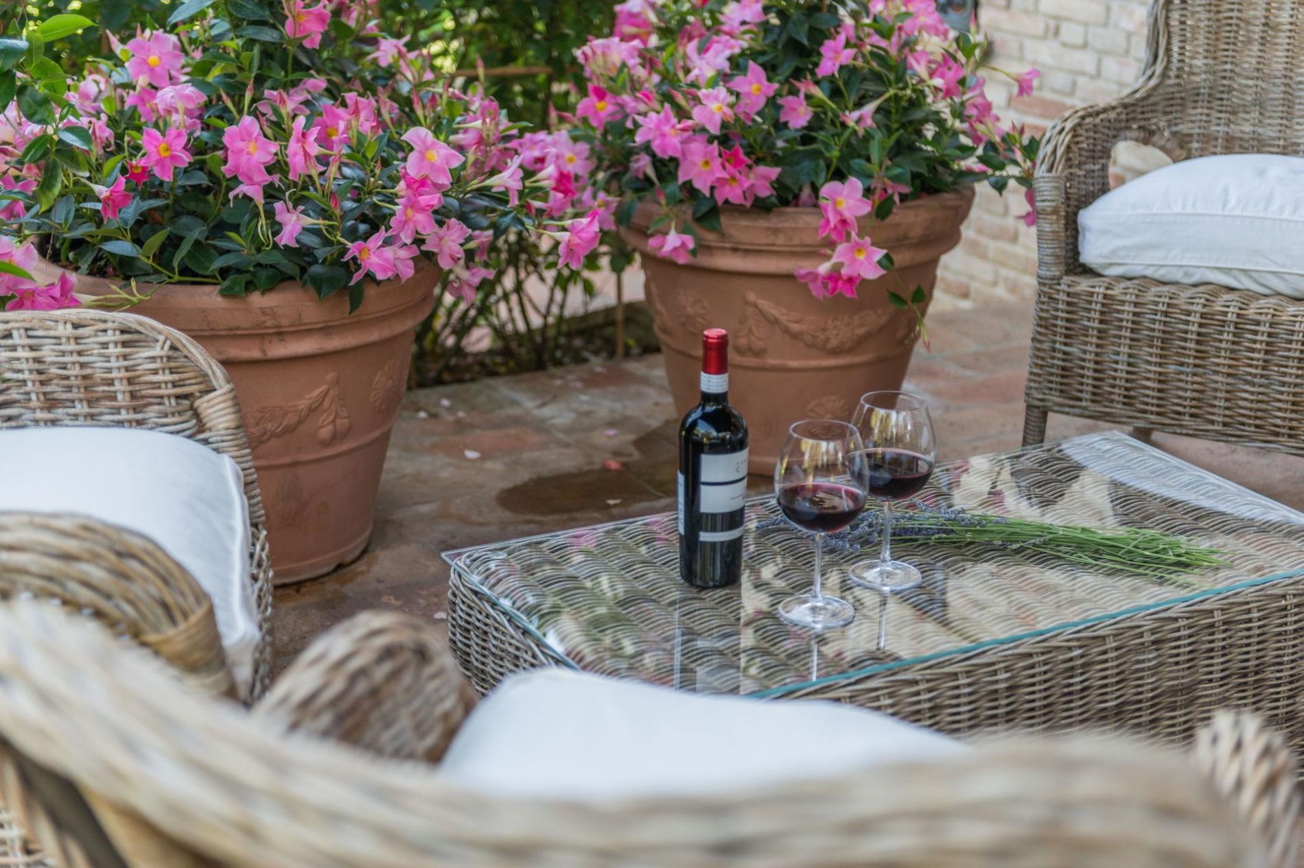 httpssecure.365villas.comgetimageuploadsconfigalessandrapropertygallery23120250729_052849_9456jpg