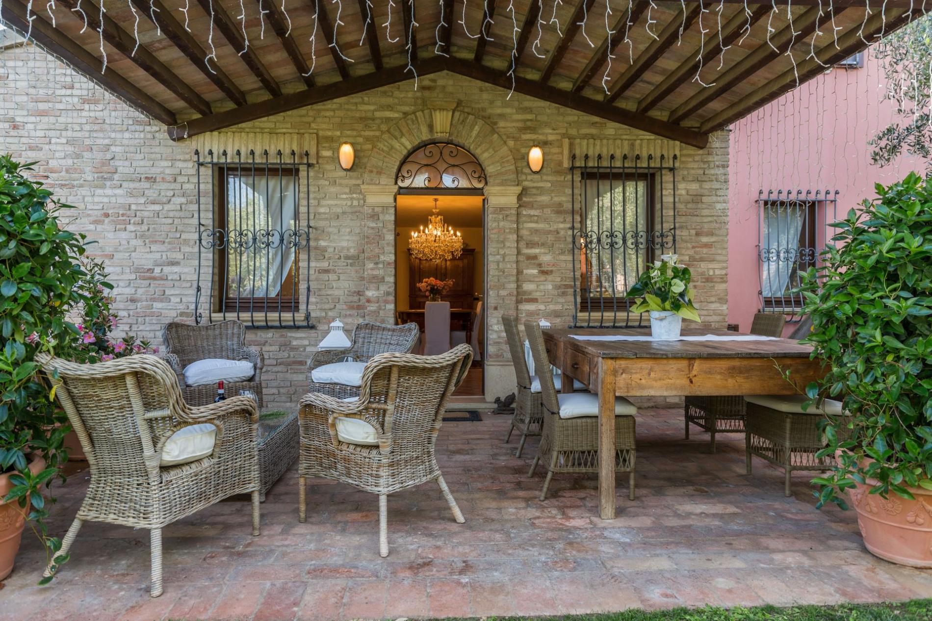 httpssecure.365villas.comgetimageuploadsconfigalessandrapropertygallery23120250729_052850_577jpg