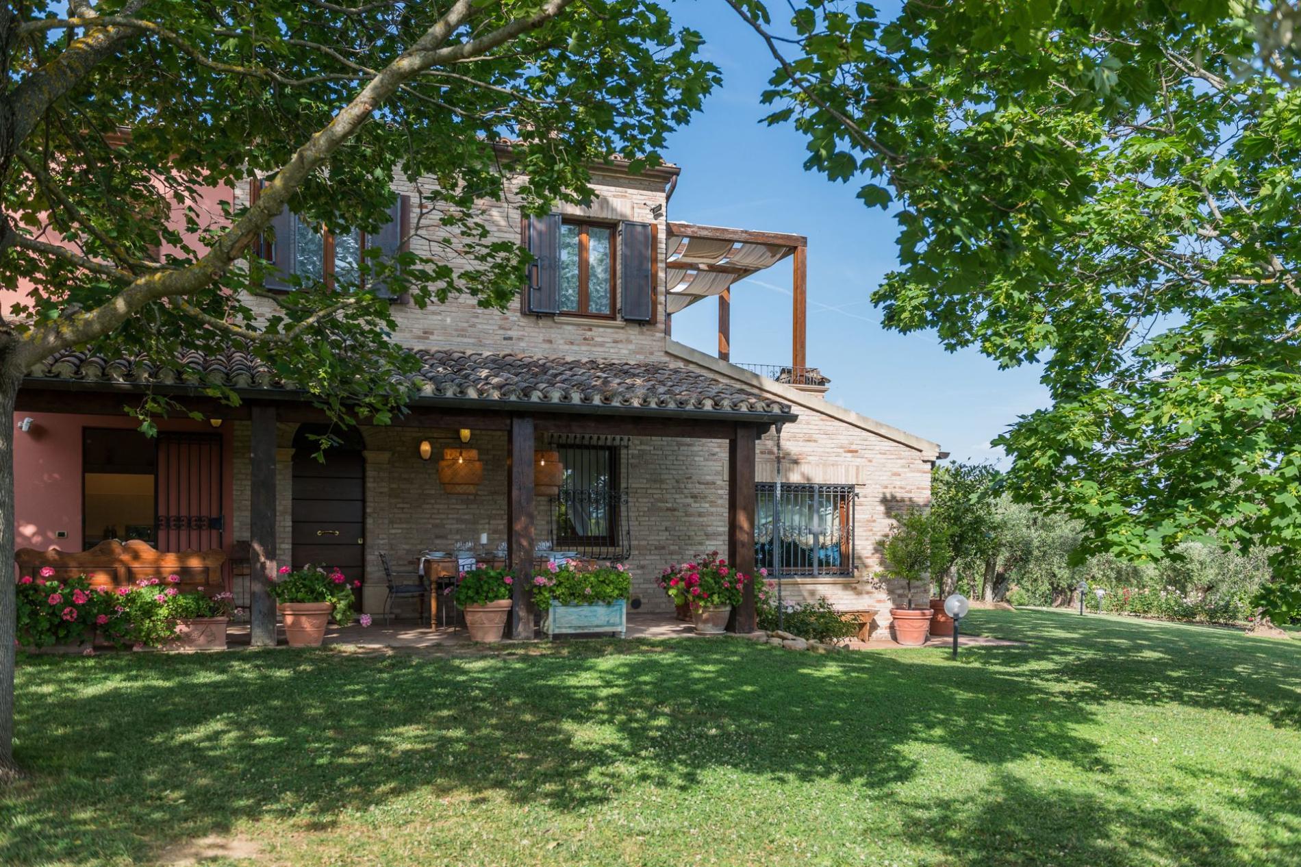 httpssecure.365villas.comgetimageuploadsconfigalessandrapropertygallery23120250729_052854_3280jpg