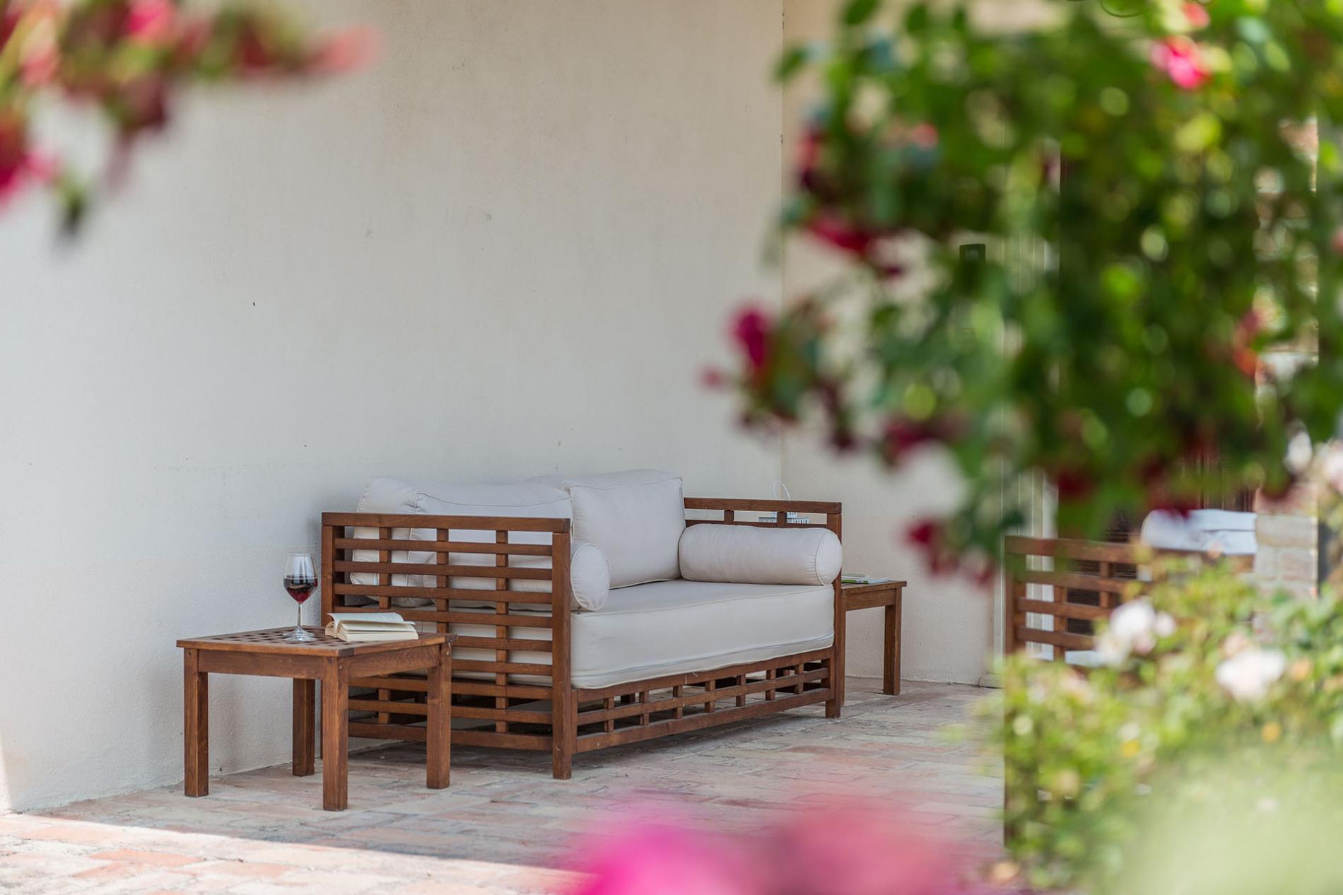 httpssecure.365villas.comgetimageuploadsconfigalessandrapropertygallery23220250814_071057_5030jpg