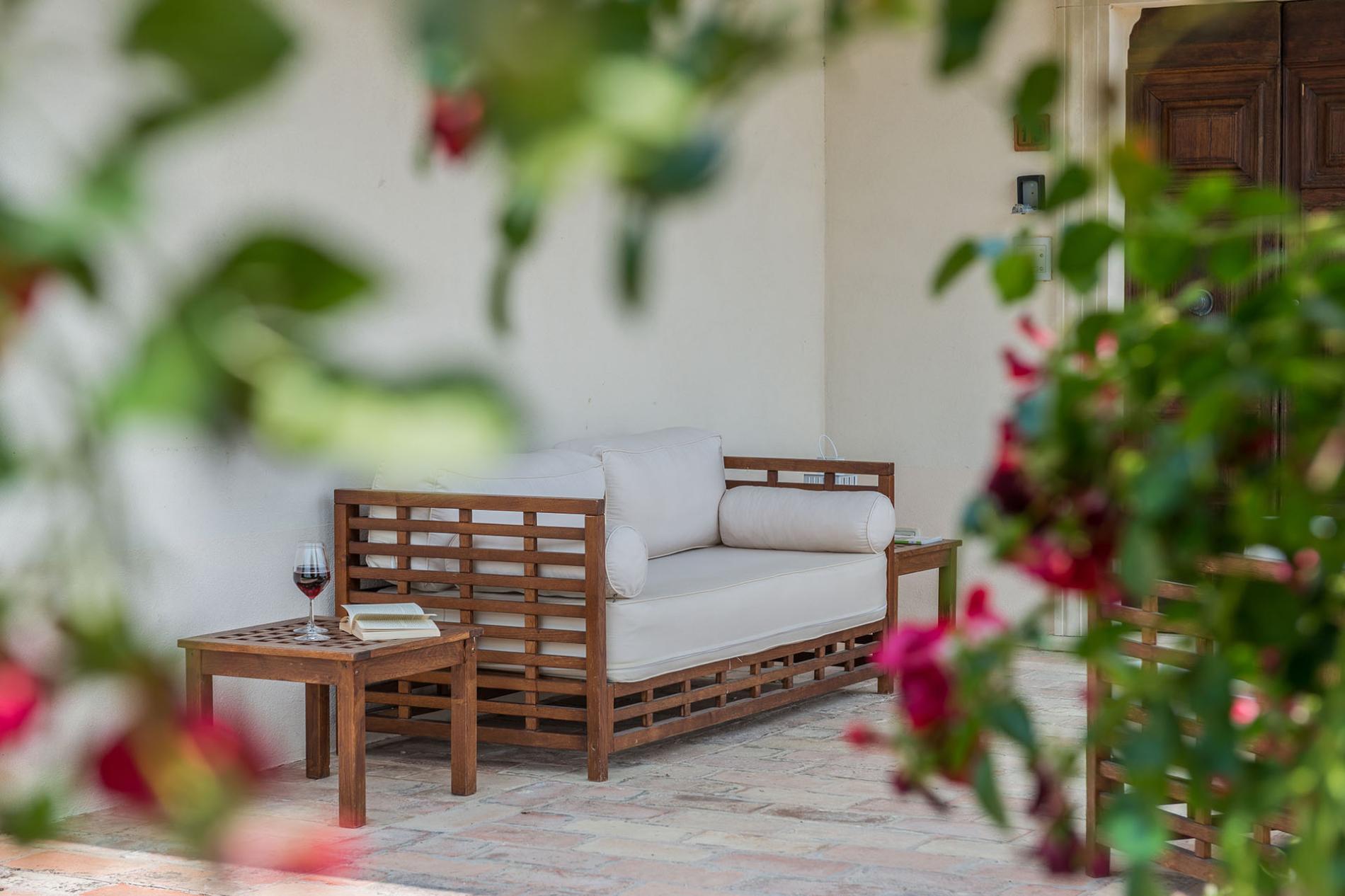 httpssecure.365villas.comgetimageuploadsconfigalessandrapropertygallery23220250814_071058_1850jpg-1