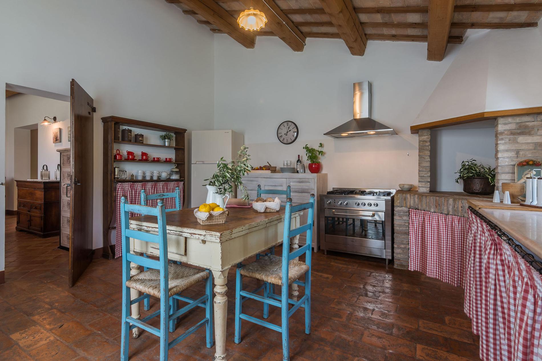 httpssecure.365villas.comgetimageuploadsconfigalessandrapropertygallery23220250814_071103_913jpg