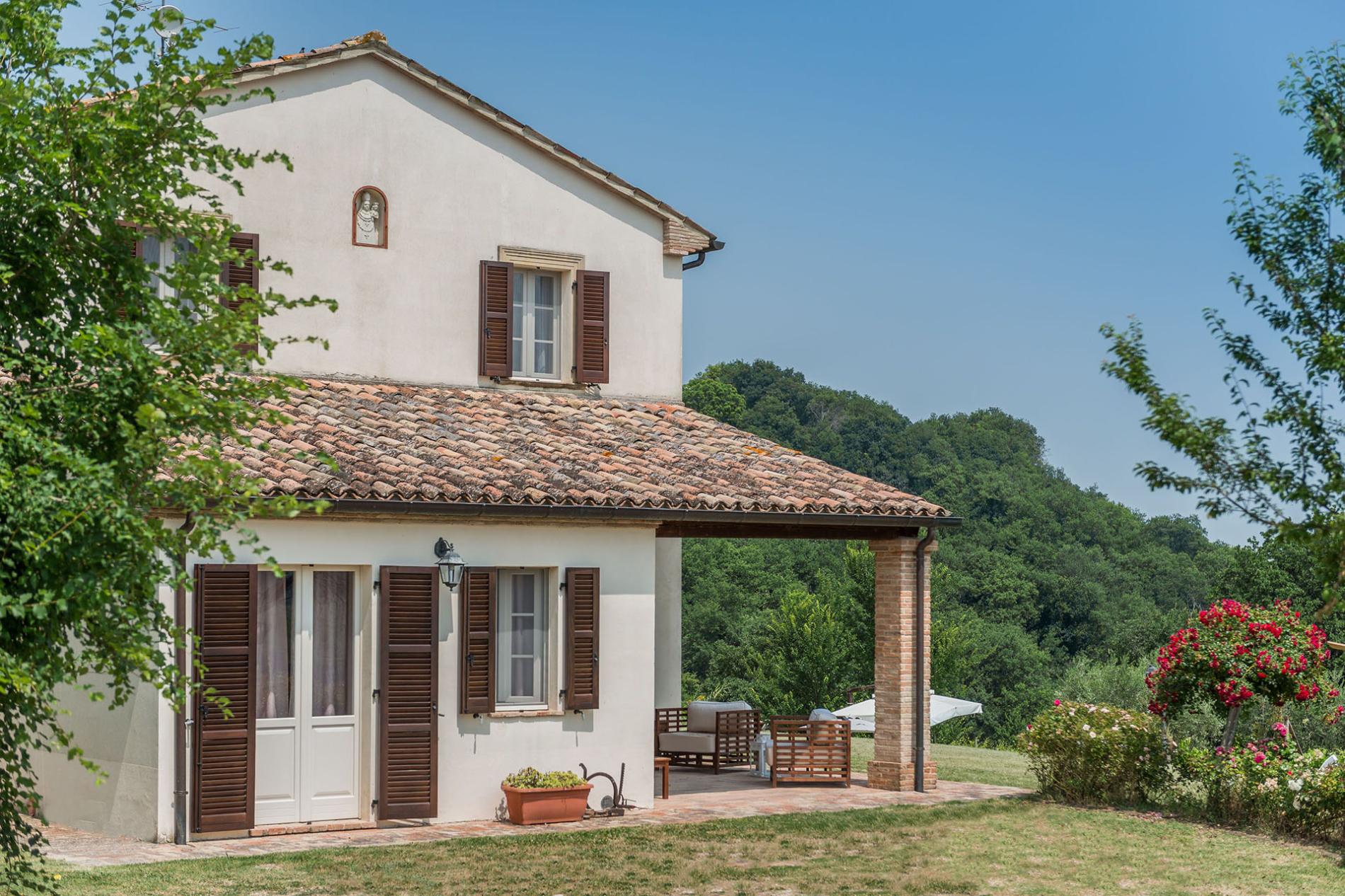 httpssecure.365villas.comgetimageuploadsconfigalessandrapropertygallery23220250814_071107_2780jpg