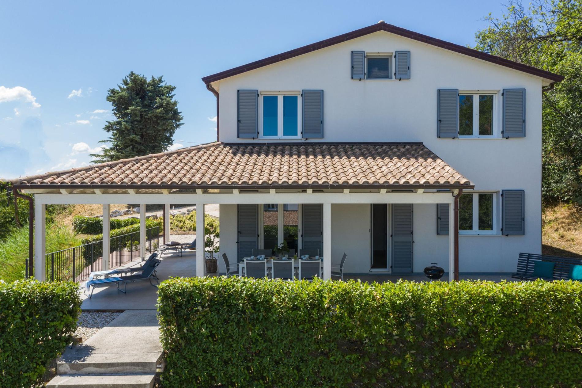 httpssecure.365villas.comgetimageuploadsconfigalessandrapropertygallery23320250819_033137_7943jpg