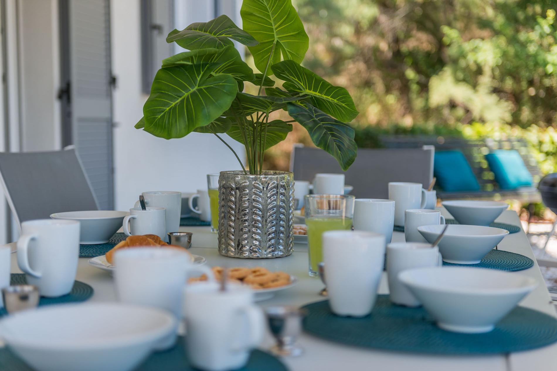 httpssecure.365villas.comgetimageuploadsconfigalessandrapropertygallery23320250819_033150_2942jpg