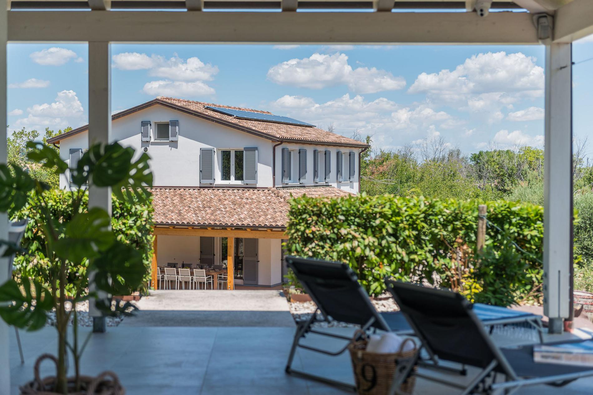 httpssecure.365villas.comgetimageuploadsconfigalessandrapropertygallery23320250819_033158_9327jpg