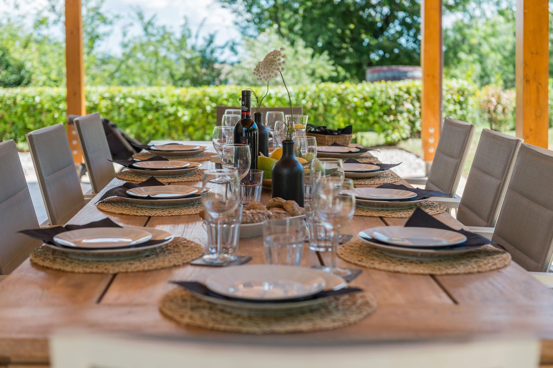 httpssecure.365villas.comgetimageuploadsconfigalessandrapropertygallery23320250819_033200_3379jpg