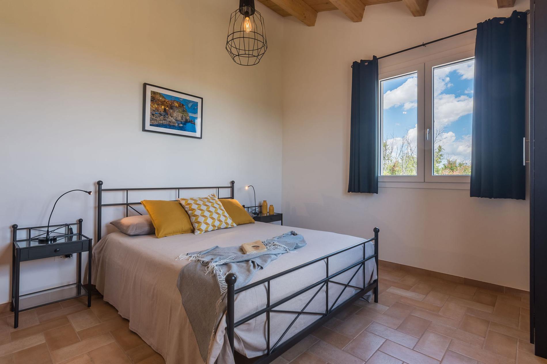 httpssecure.365villas.comgetimageuploadsconfigalessandrapropertygallery23320250819_033220_5373jpg