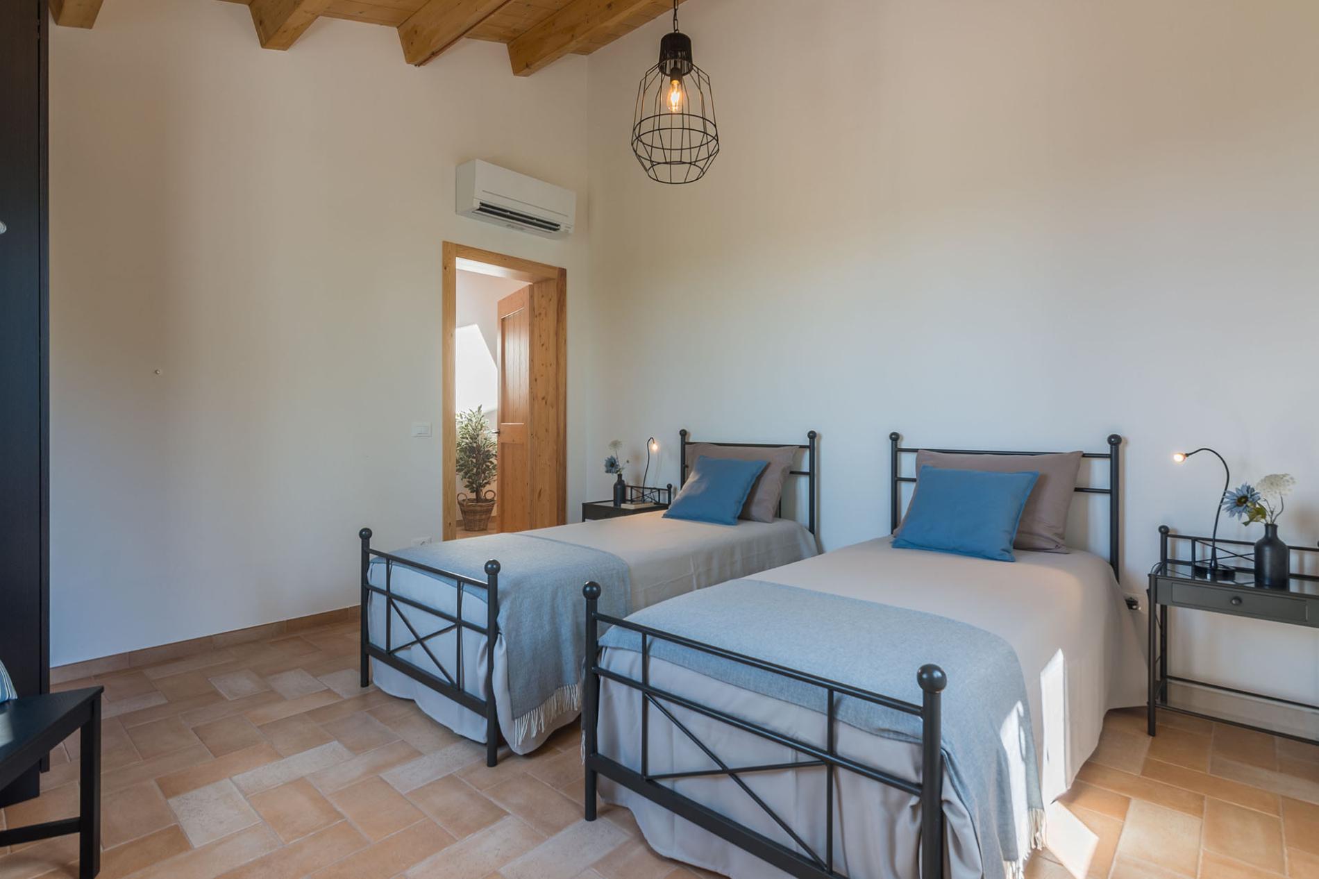 httpssecure.365villas.comgetimageuploadsconfigalessandrapropertygallery23320250819_033226_1843jpg