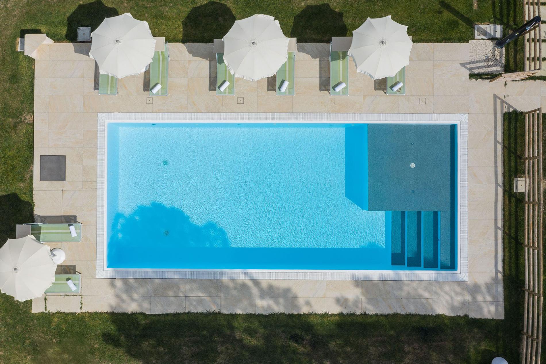 httpssecure.365villas.comgetimageuploadsconfigalessandrapropertygallery23420251009_002806_3599jpg-4