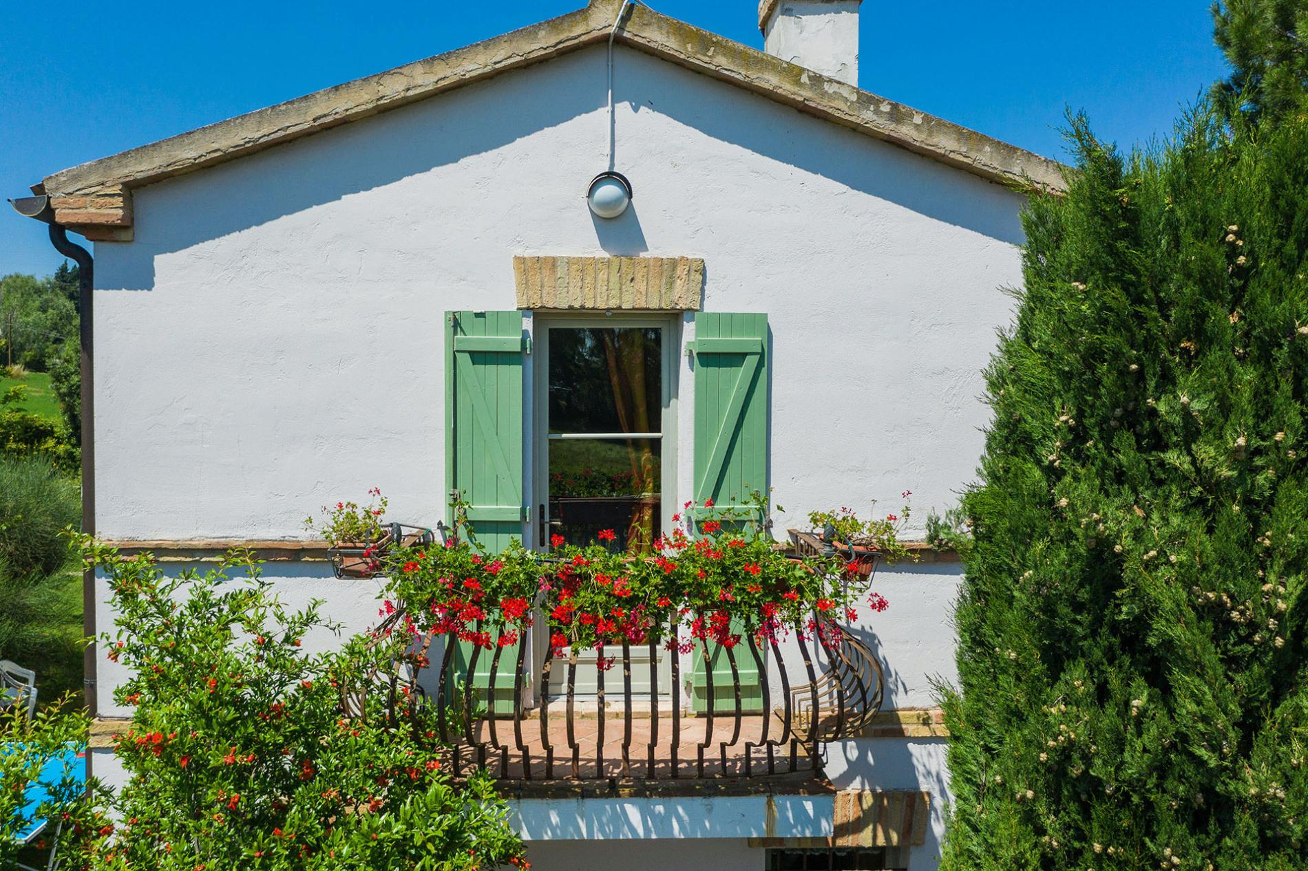 httpssecure.365villas.comgetimageuploadsconfigalessandrapropertygallery6120220701_022939jpg-2