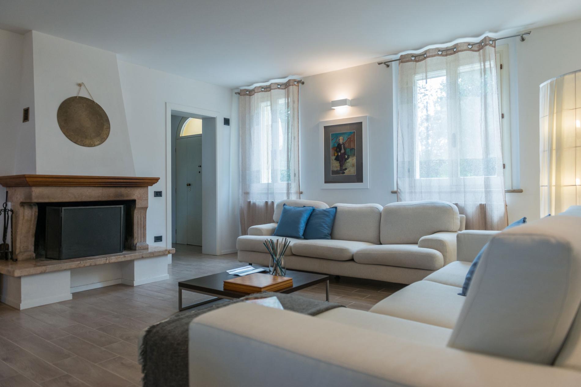 httpssecure.365villas.comgetimageuploadsconfigalessandrapropertygallery720240603_121704_5312jpg-2