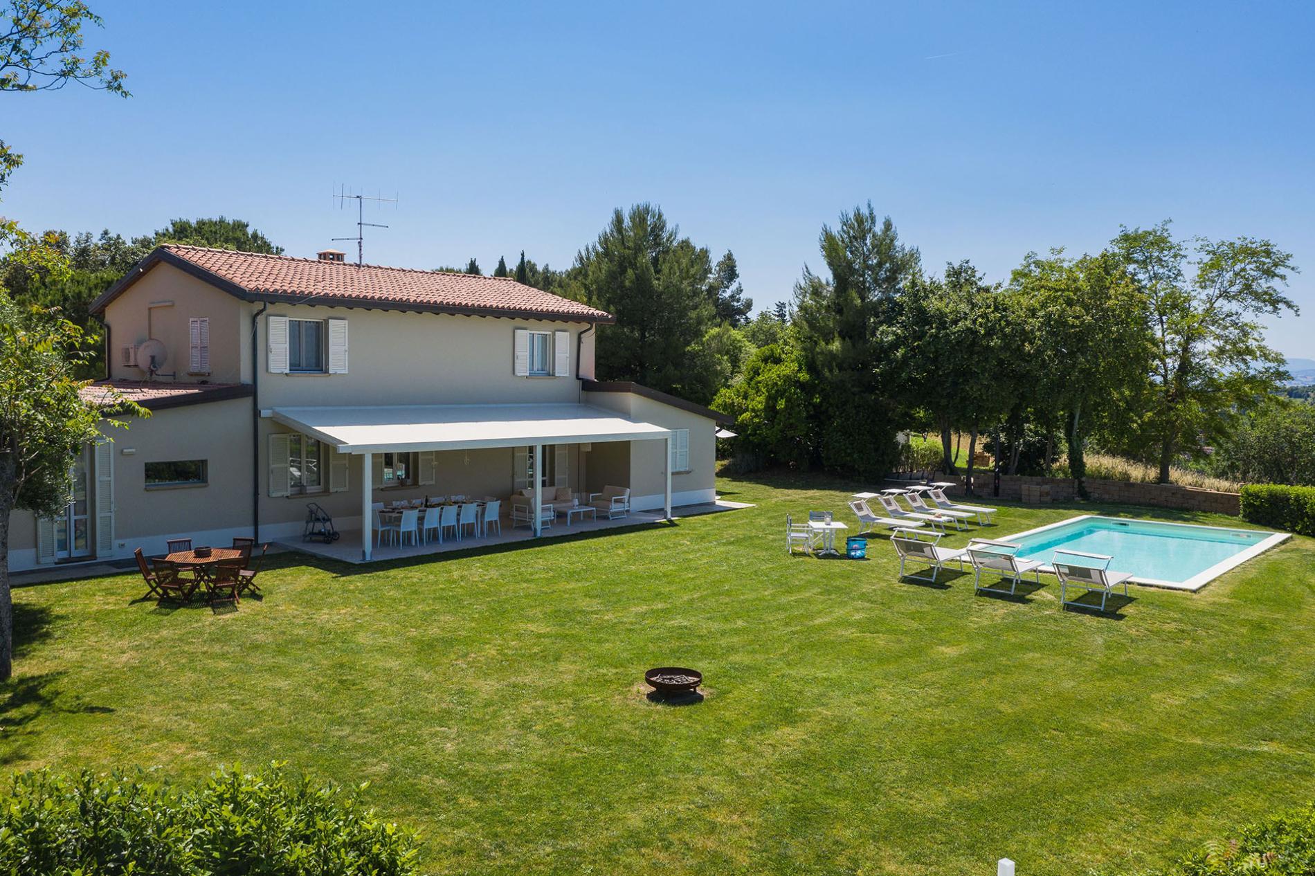 httpssecure.365villas.comgetimageuploadsconfigalessandrapropertygallery720250625_054015_940jpg