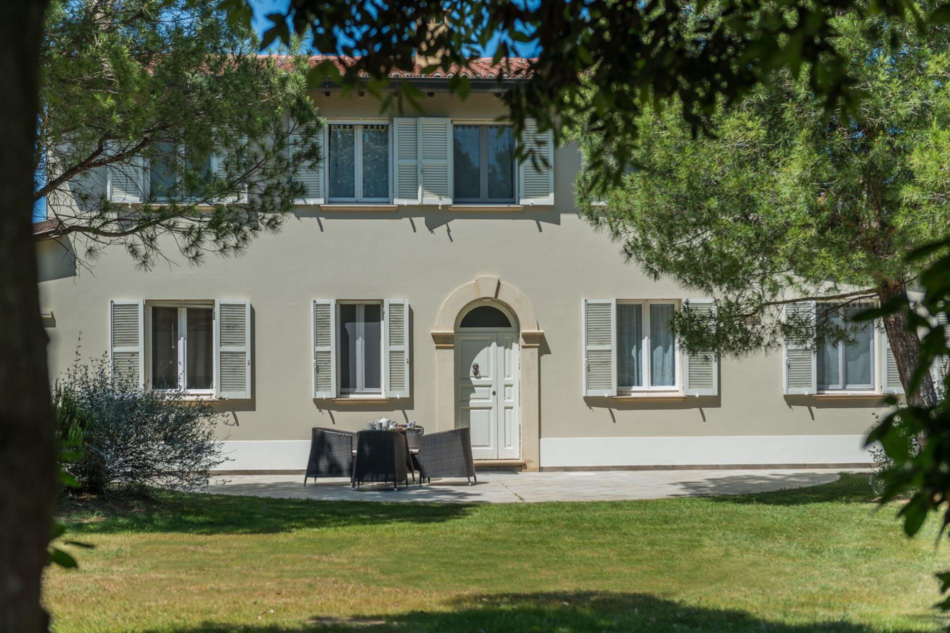 httpssecure.365villas.comgetimageuploadsconfigalessandrapropertygallery720250625_054025_213jpg-1