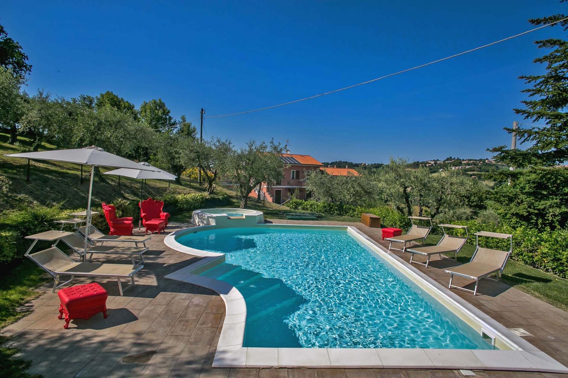 httpssecure.365villas.comgetimageuploadsconfigalessandrapropertygallery7220180621_030544jpg-9