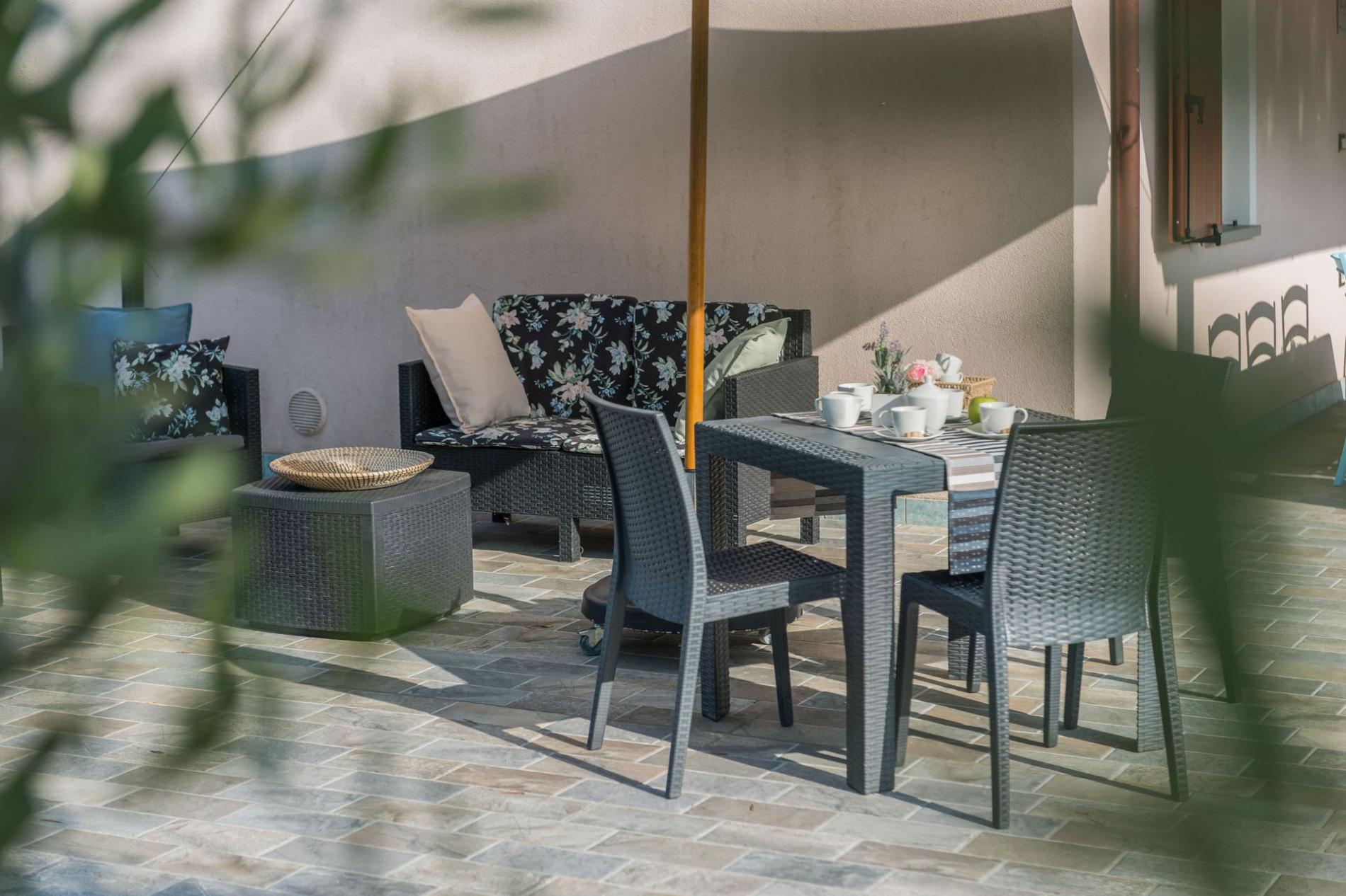 httpssecure.365villas.comgetimageuploadsconfigalessandrapropertygallery920250626_063801_9242jpg